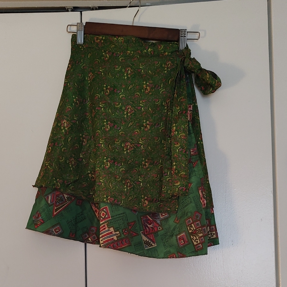FIRST OFFER TAKEN! Kariza Green Floral Wrap Skirt